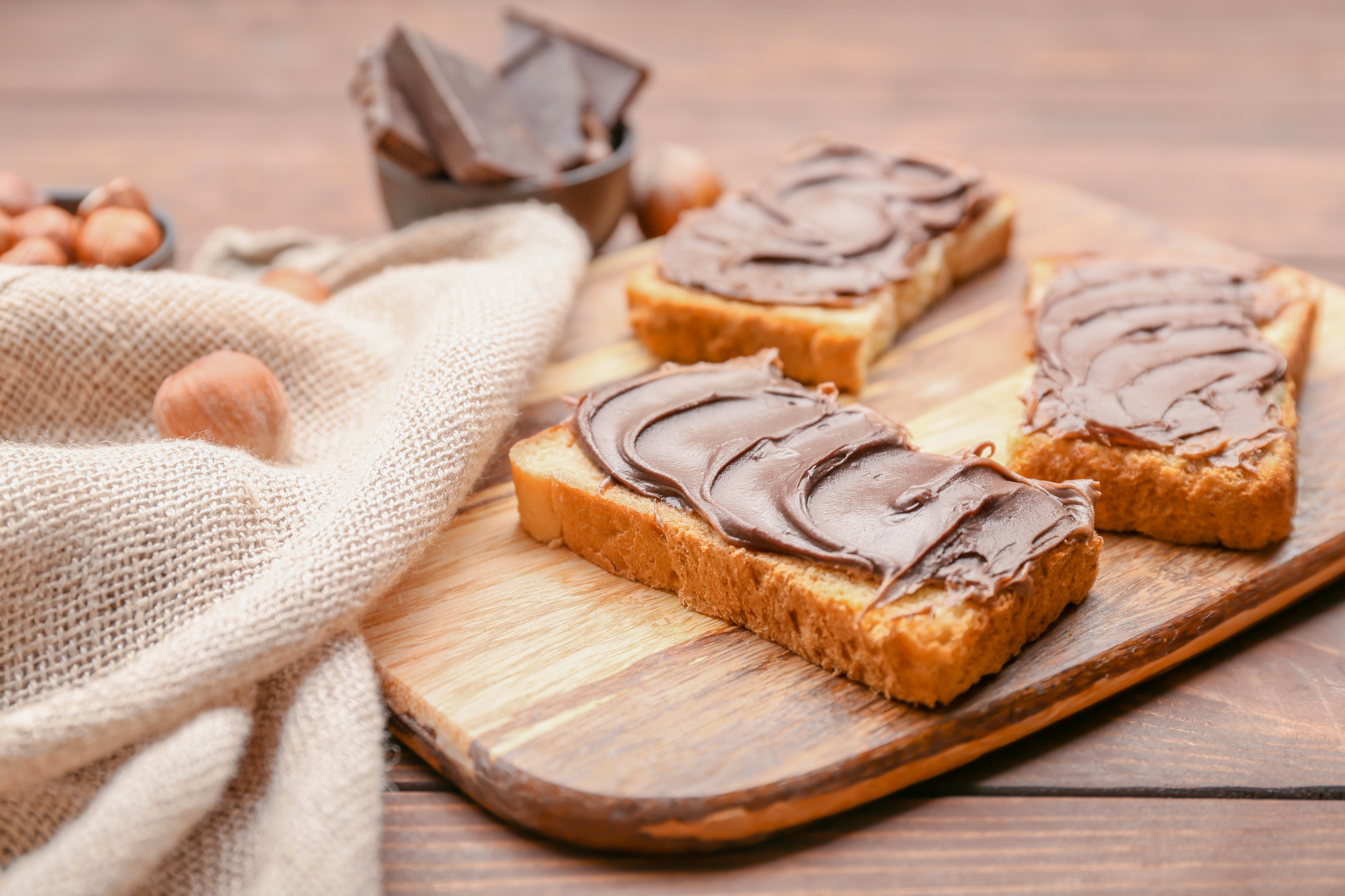 MDS_DERIVES_pure-noisette_AdobeStock_345424186